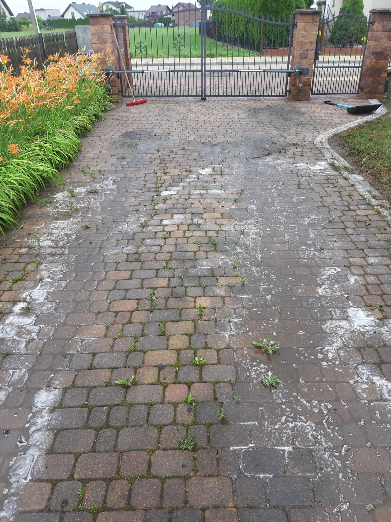 Mycie kostki brukowej