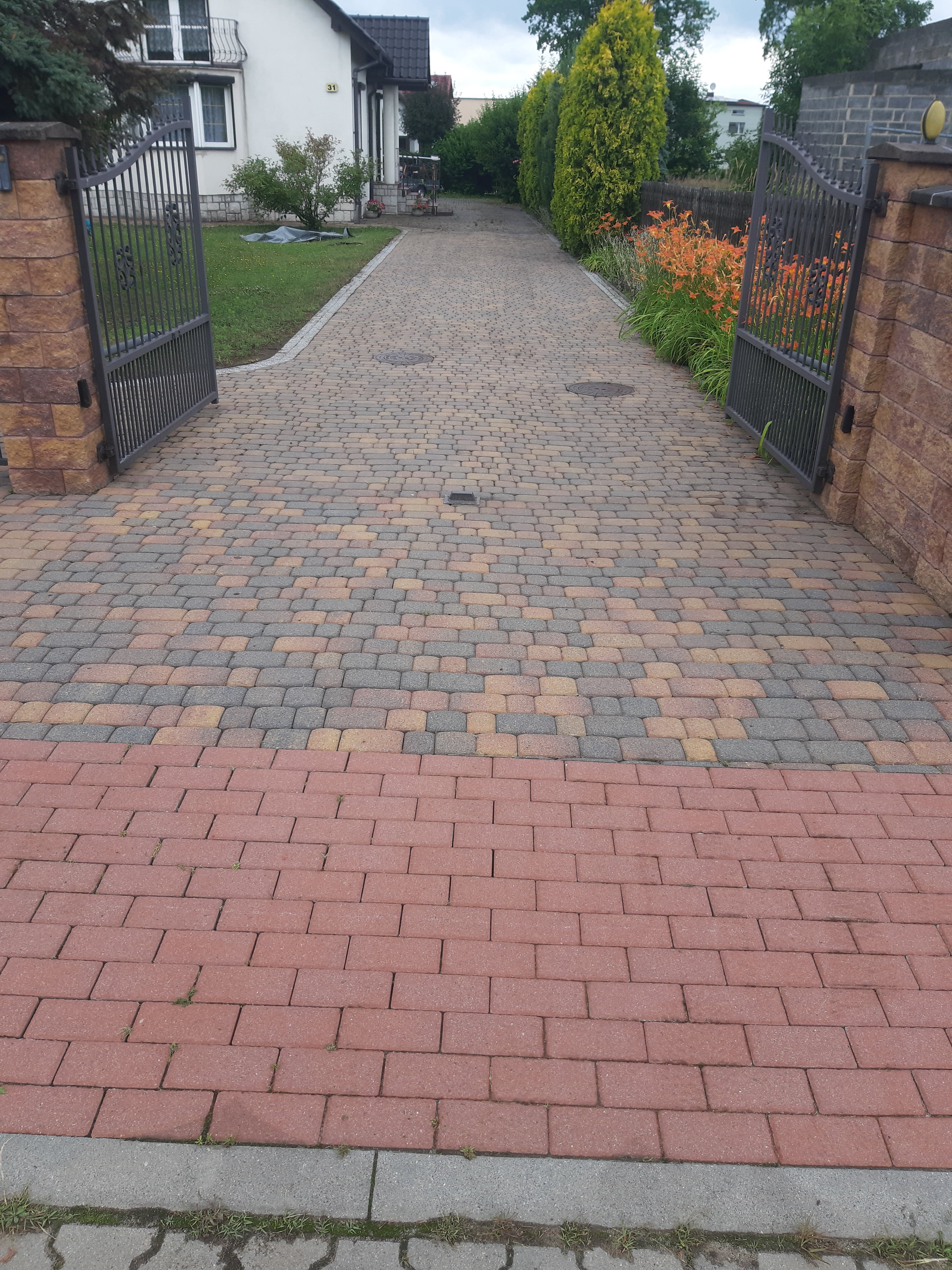 Mycie kostki brukowej